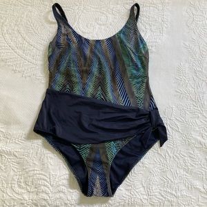 NWT OVS swimwear one piece swimsuit blue multi underwire women’s US size 16